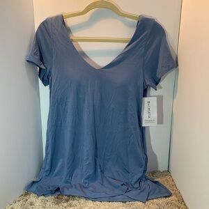 Athleta top